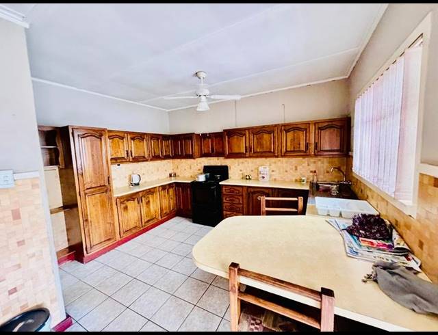 3 BEDROOM HOUSE FOR SALE IN VANDERBIJLPARK CW 1